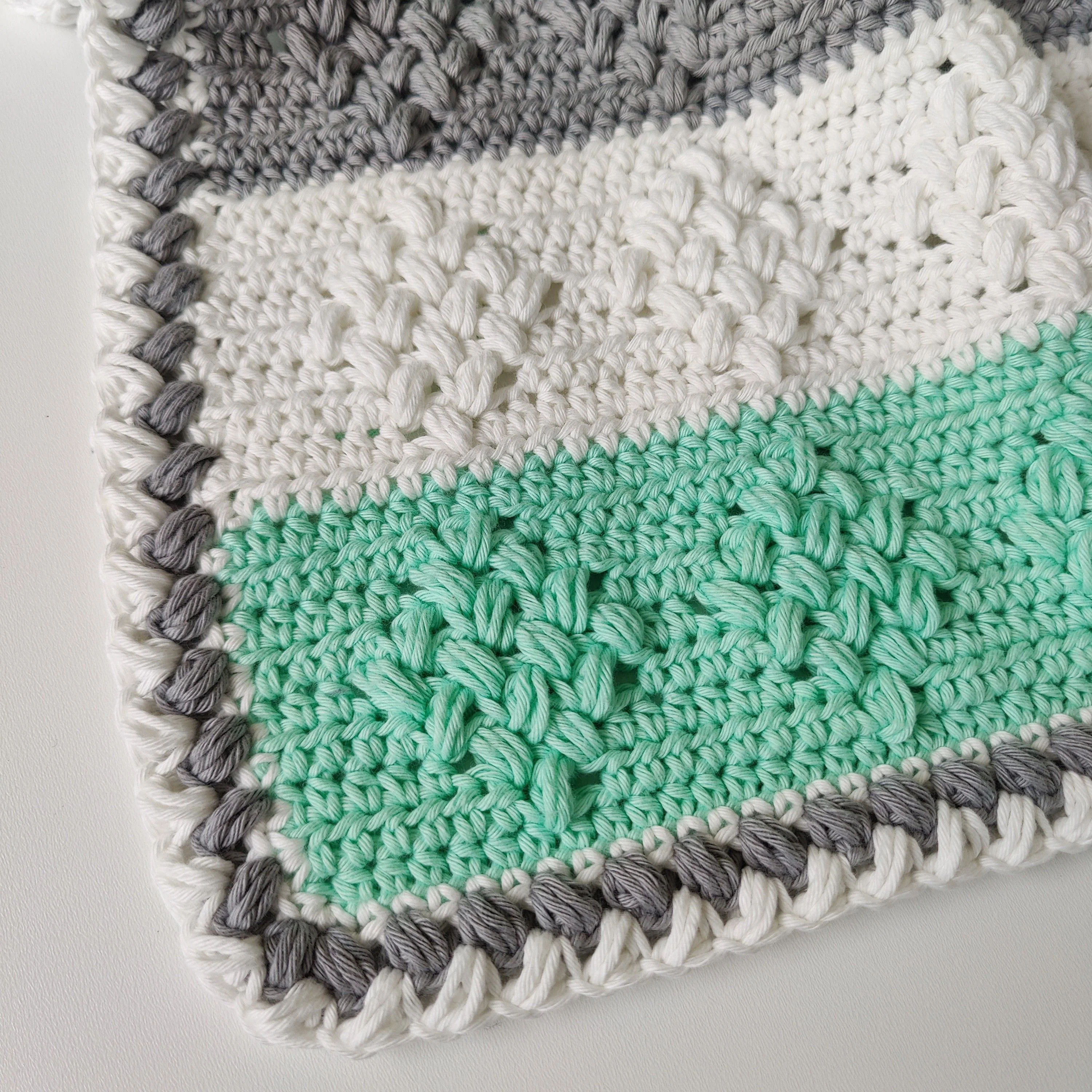Diamond Bobble - Blanket - Image 2