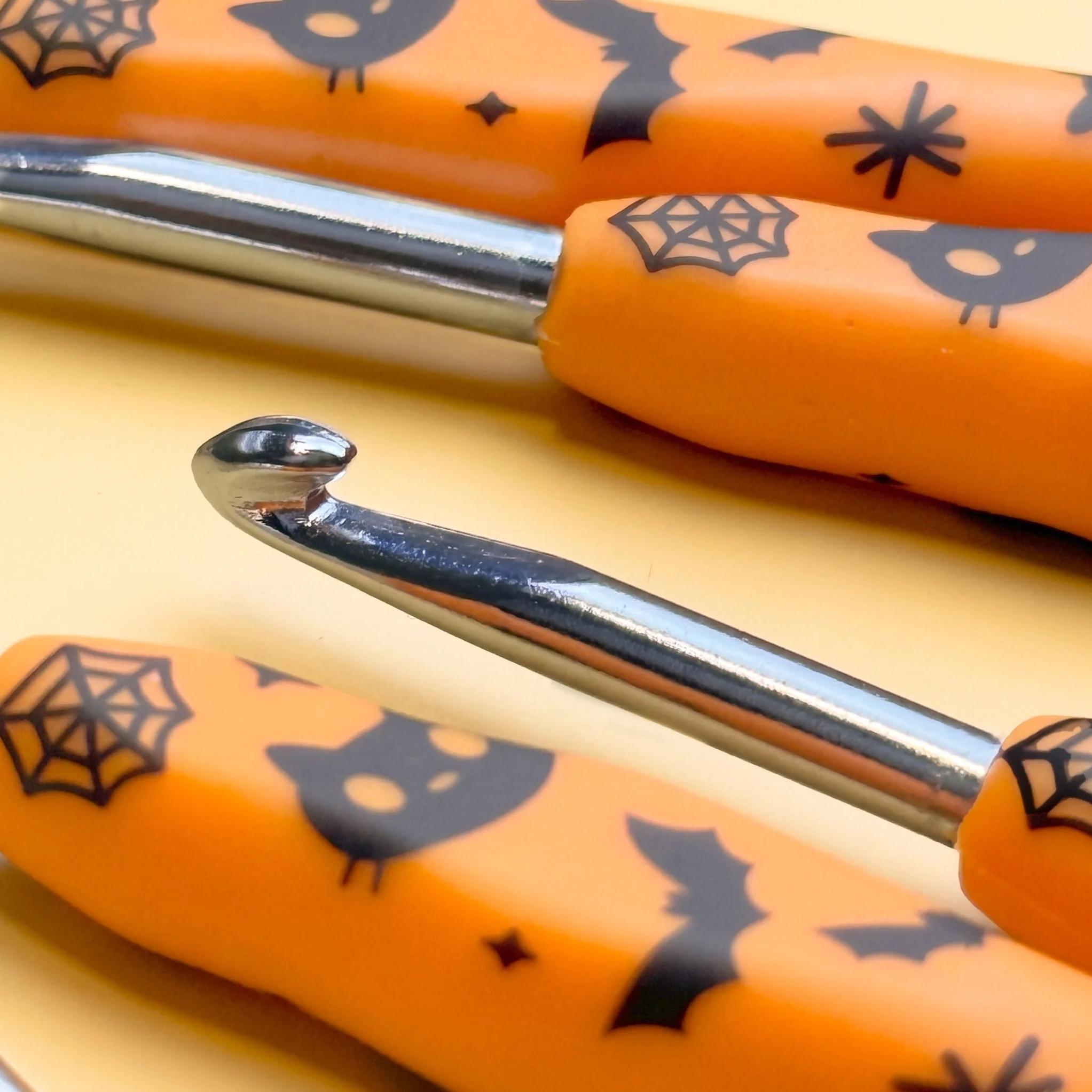 Easy Touch Crochet Hook Set - Halloween - Image 4