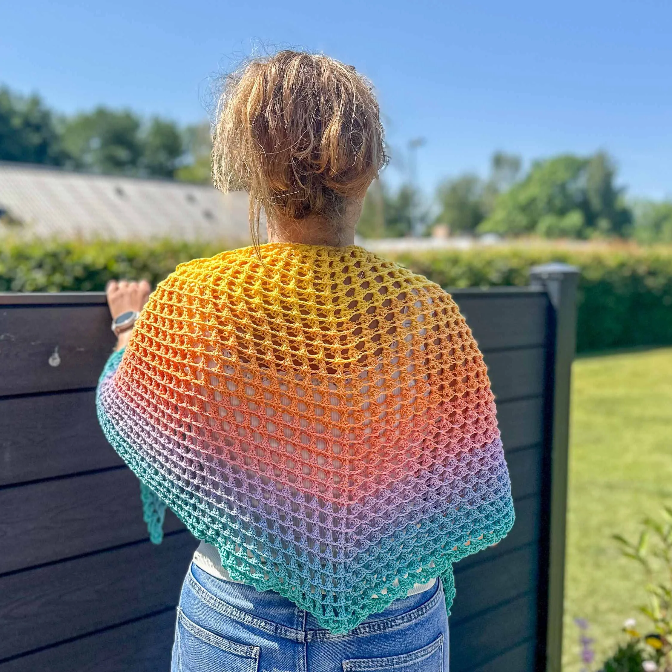3D Cosy Shawl - Image 8